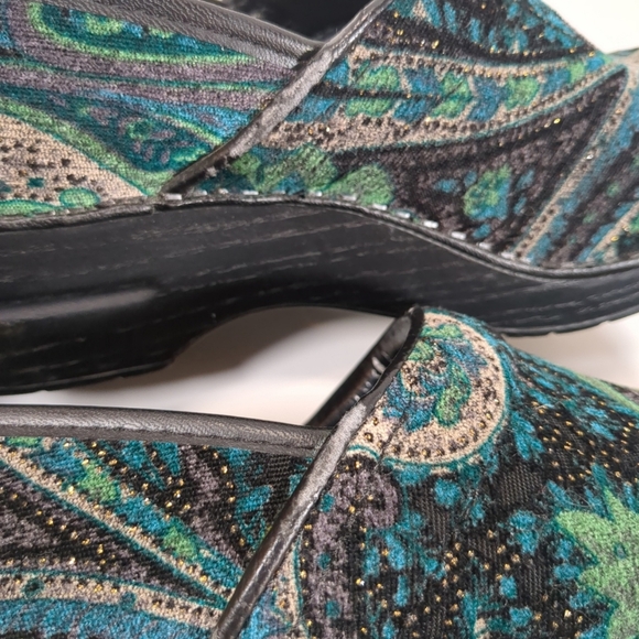 Dansko Women's Vegan Paisley Blue/Green Clogs Size 38 - Picture 7 of 7